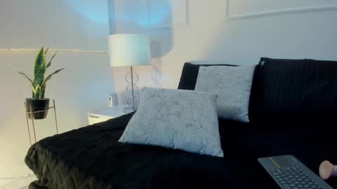 danna_palmeth online show from 24, 11, 2025