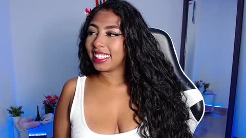 Snapshot of danna_schmidt23 chatting on 2, 12, 2024 Danna online show from 2, 12, 2024