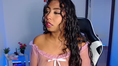 Snapshot of danna_schmidt23 chatting on 6, 12, 2024 Danna online show from 6, 12, 2024