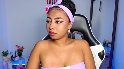 Snapshot of danna_schmidt23 chatting on 12, 12, 2024 Danna online show from 12, 12, 2024