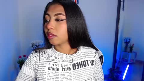 Snapshot of danna_schmidt23 chatting on 25, 1, 2025 Danna online show from 25, 1, 2025