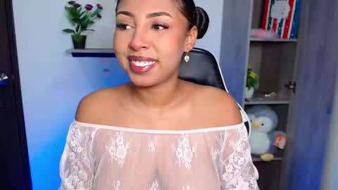 Snapshot of danna_schmidt23 chatting on 3, 12, 2025 Danna online show from 3, 12, 2025