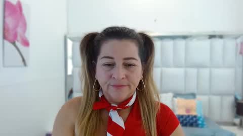 D a n n a   w e s t e r online show from 18, 9, 2025