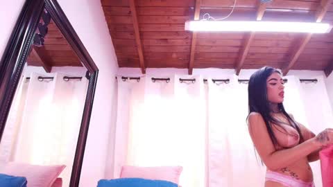Danna Berlin  online show from 10, 1, 2025