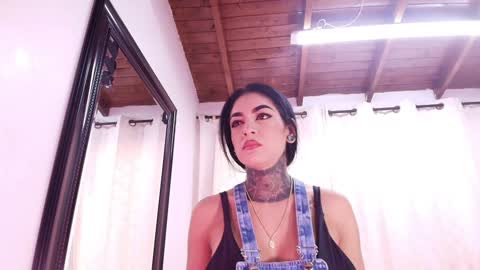 Danna Berlin  online show from 11, 1, 2025