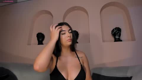 Danna Gibbs online show from 26, 2, 2025