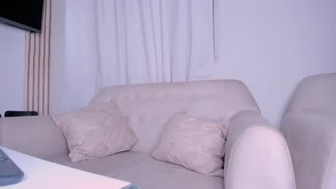 Snapshot of dannahyde chatting on 8, 1, 2025 Insta DannaBlueX online show from 8, 1, 2025