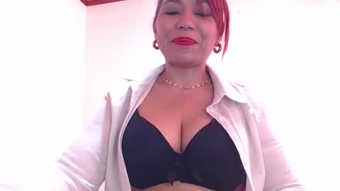 dannamomcerratt online show from 1, 3, 2026