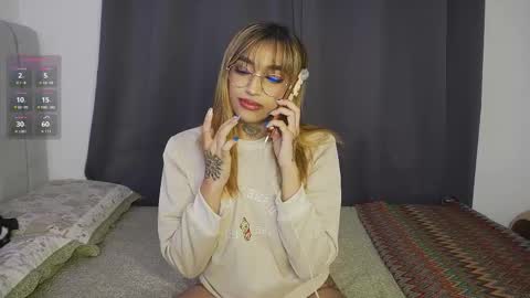 Snapshot of dannielle_ chatting on 28, 2, 2025    online show from 28, 2, 2025