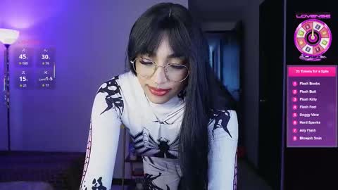 Snapshot of dannielle_ chatting on 8, 10, 2025    online show from 8, 10, 2025