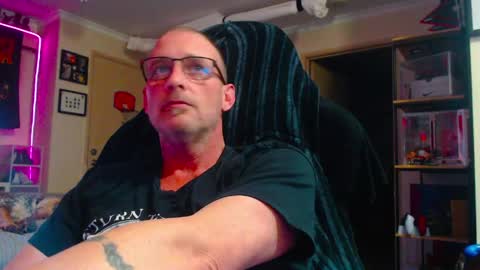 dannozdirekt online show from 3, 5, 2026
