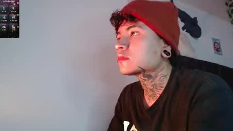 Snapshot of dannteftm chatting on 4, 11, 2025 DANNTE online show from 4, 11, 2025