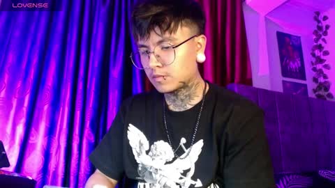 Snapshot of dannteftm chatting on 10, 4, 2026 DANNTE online show from 10, 4, 2026