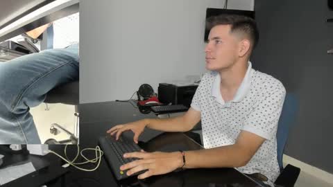 danny_and_lara online show from 4, 10, 2025