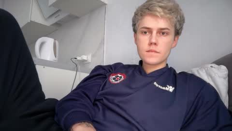 Snapshot of danny_love01 chatting on 18, 1, 2026 danny online show from 18, 1, 2026