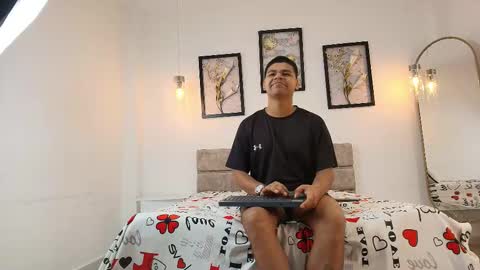 Snapshot of dannysamm chatting on 7, 10, 2025 dannysamm online show from 7, 10, 2025