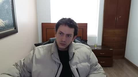 Snapshot of danruiz33 chatting on 14, 2, 2025 Dan online show from 14, 2, 2025