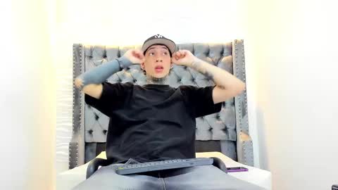 Snapshot of dante_armstrong chatting on 23, 12, 2025 dante_armstrong online show from 23, 12, 2025