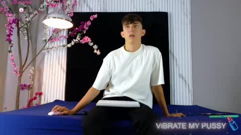 DANTEVIOLETE online show from 3, 5, 2026