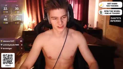 Snapshot of dantebigboi chatting on 4, 3, 2025 Daniel online show from 4, 3, 2025