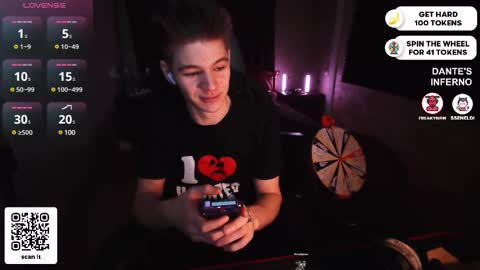 Snapshot of dantebigboi chatting on 9, 3, 2025 Daniel online show from 9, 3, 2025