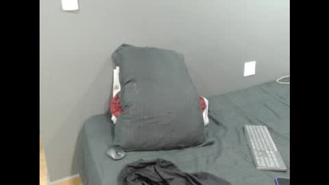 Snapshot of dantebrown1 chatting on 21, 12, 2025 dantebrown1 online show from 21, 12, 2025