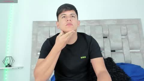 Snapshot of dantestone1 chatting on 9, 11, 2025 dantestone1 online show from 9, 11, 2025