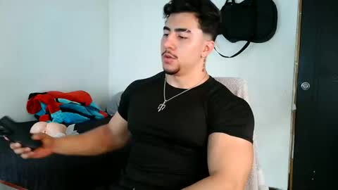 Snapshot of dantevicius chatting on 11, 11, 2025 Dante Vicius online show from 11, 11, 2025