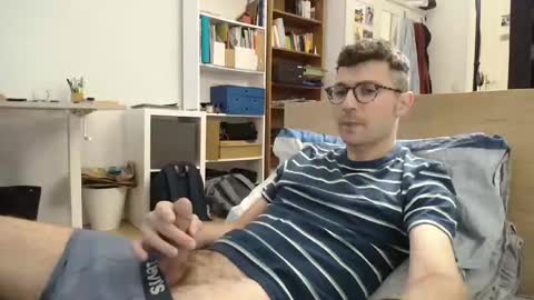 Snapshot of dantheman233 chatting on 8, 9, 2025 Daniel online show from 8, 9, 2025