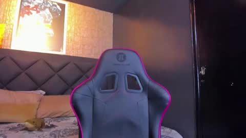 Snapshot of dany_dryy chatting on 23, 10, 2025 Dany online show from 23, 10, 2025