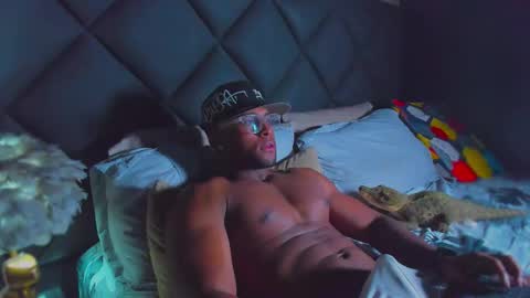 Snapshot of dany_dryy chatting on 22, 12, 2025 Dany online show from 22, 12, 2025