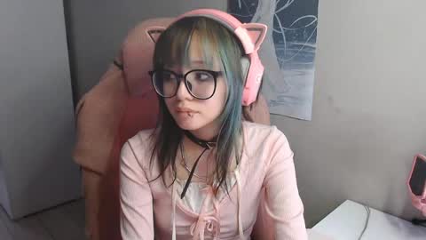 danyelleeyermann online show from 20, 5, 2026