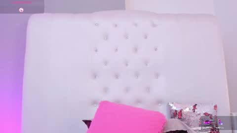   online show from 15, 10, 2025