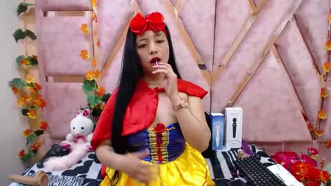 Snapshot of danyswet chatting on 23, 10, 2025 DanySwet online show from 23, 10, 2025