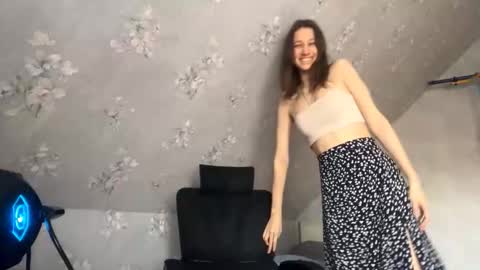 Mila online show from 27, 10, 2025