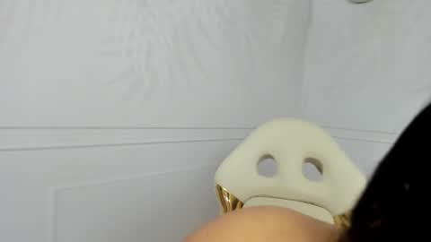 Daphne online show from 21, 2, 2025