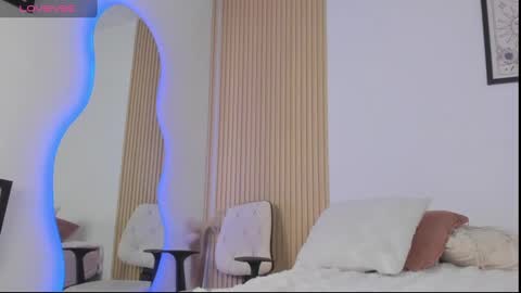 Snapshot of daphne_24 chatting on 15, 2, 2025 Antonella Mora online show from 15, 2, 2025