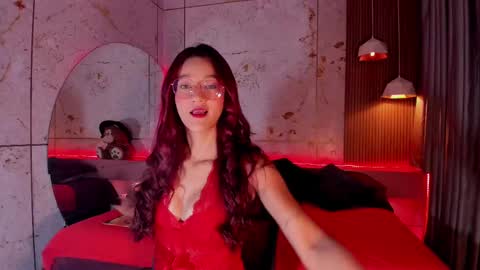 Daphne online show from 9, 2, 2025