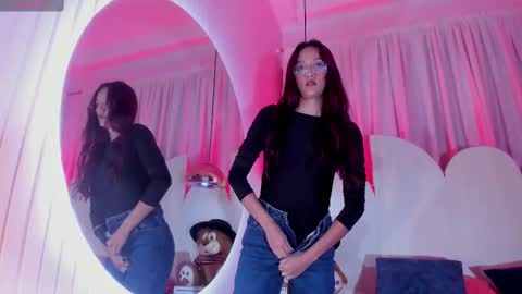 Daphne online show from 13, 2, 2025