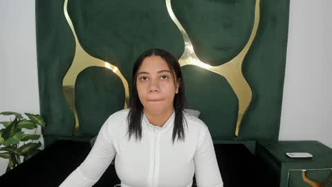 daphne_culeht online show from 13, 5, 2026