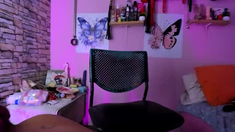 daphneandrade online show from 10, 1, 2025