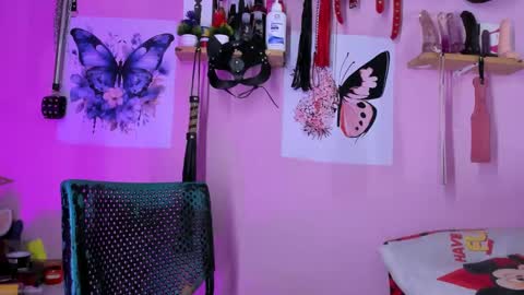 daphneandrade online show from 20, 2, 2025
