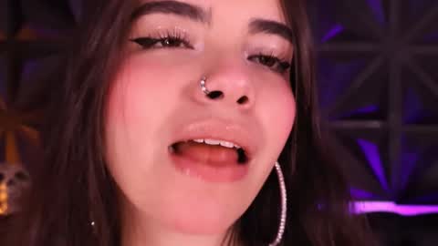 Daphne online show from 29, 10, 2025