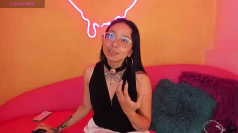 Daphne online show from 19, 3, 2026