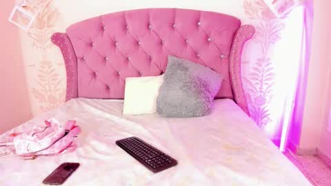 Daphne online show from 21, 9, 2025