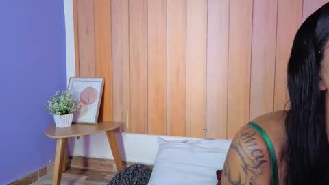 Daphne online show from 1, 12, 2025