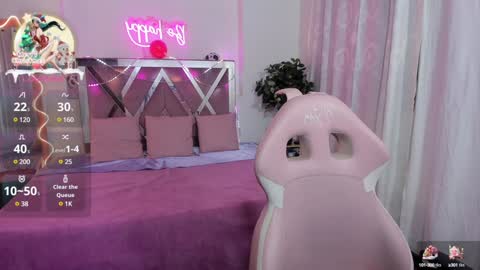 Snapshot of daphnne_tay chatting on 19, 12, 2024 dhapnne online show from 19, 12, 2024