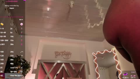 Snapshot of daphnne_tay chatting on 13, 1, 2025 dhapnne online show from 13, 1, 2025