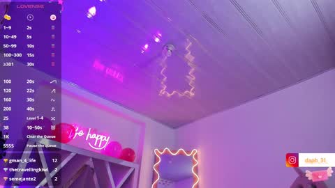 Snapshot of daphnne_tay chatting on 21, 2, 2025 dhapnne online show from 21, 2, 2025