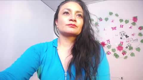Snapshot of dapnne24 chatting on 18, 1, 2025 dapnne online show from 18, 1, 2025